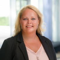 Angela Waters, Cic