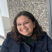 Caroline Maria de Oliveira Gomes e Silva