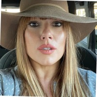 Andrea Mackay