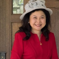 Juliana Lee