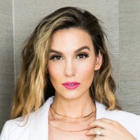 Christy Carlson Romano