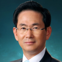 Kim Yun-Hwan