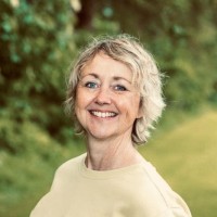 Annette Bil
