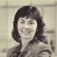 Dr. Pia Schoester