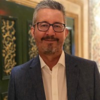 Evandro L Luciano
