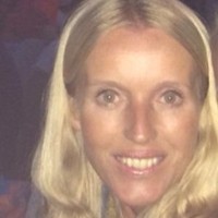 Esther De Schrijver