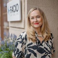 Linda Kanebo