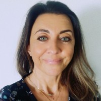 Éva P.