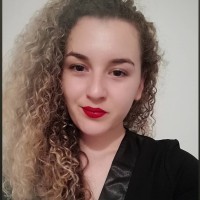 Valentina Lesu (Dina)