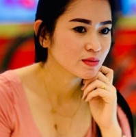 Regine Roxas