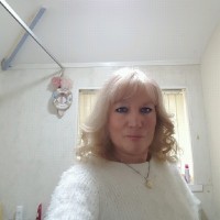 Elaine Davies