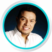 Dr. Arturo Martínez UDental Qro.