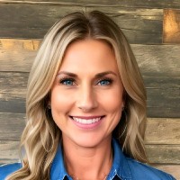 Traci West, Cst, Bscte