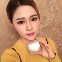 邓玲玲