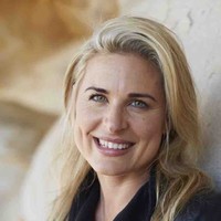 Dr Kate Baecher