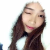 Caroline zhang
