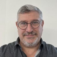 Dr Pieter Koortzen