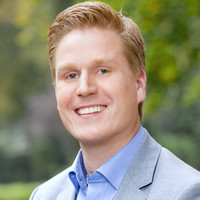 Dennis Jacobs