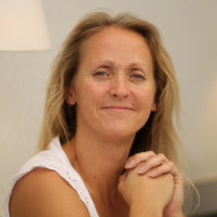 Julie Gray