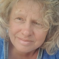 Monique van den Berg