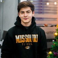 Навруз Фарходов