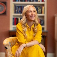 Julia HartzJulia Hartz is an Influencer