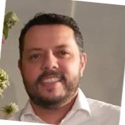 Rafael Tadeu Weishaupt de Oliveira