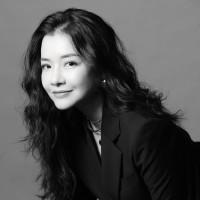 Yihan HU