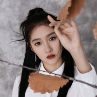 李国艳