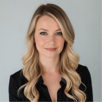 Ashley Vogt, Cisr