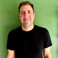 Steven Harries