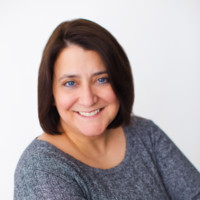 Angela Schmitt