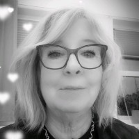 Suzanne Ström