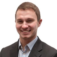 Andrew Lavaia, Cfa