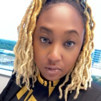 Takeenia Gray
