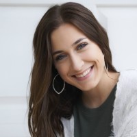 Jennifer Straits