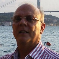 Roberto Oliva