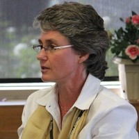 Yvonne Lang
