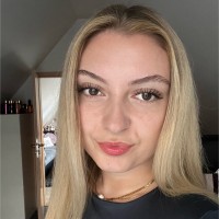 Julia Hölscher