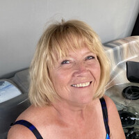 Donna E M Withenshaw