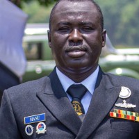 Stephen Manu