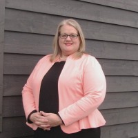 Amanda Bouwmeester, CHRP