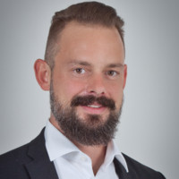Dr. Bernhard Barth
