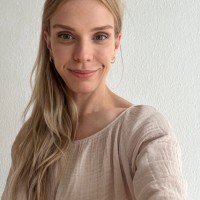 Melanie L.
