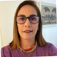 Sandra Campello
