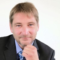 Andreas Petz
