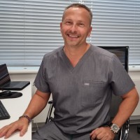 MUDr. Daniel Mládek, PhD, MPH - plastický chirurg