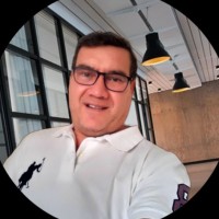 Roberto Sales