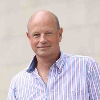 Dr Kevin Bullen