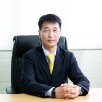 Hyunguk Yang